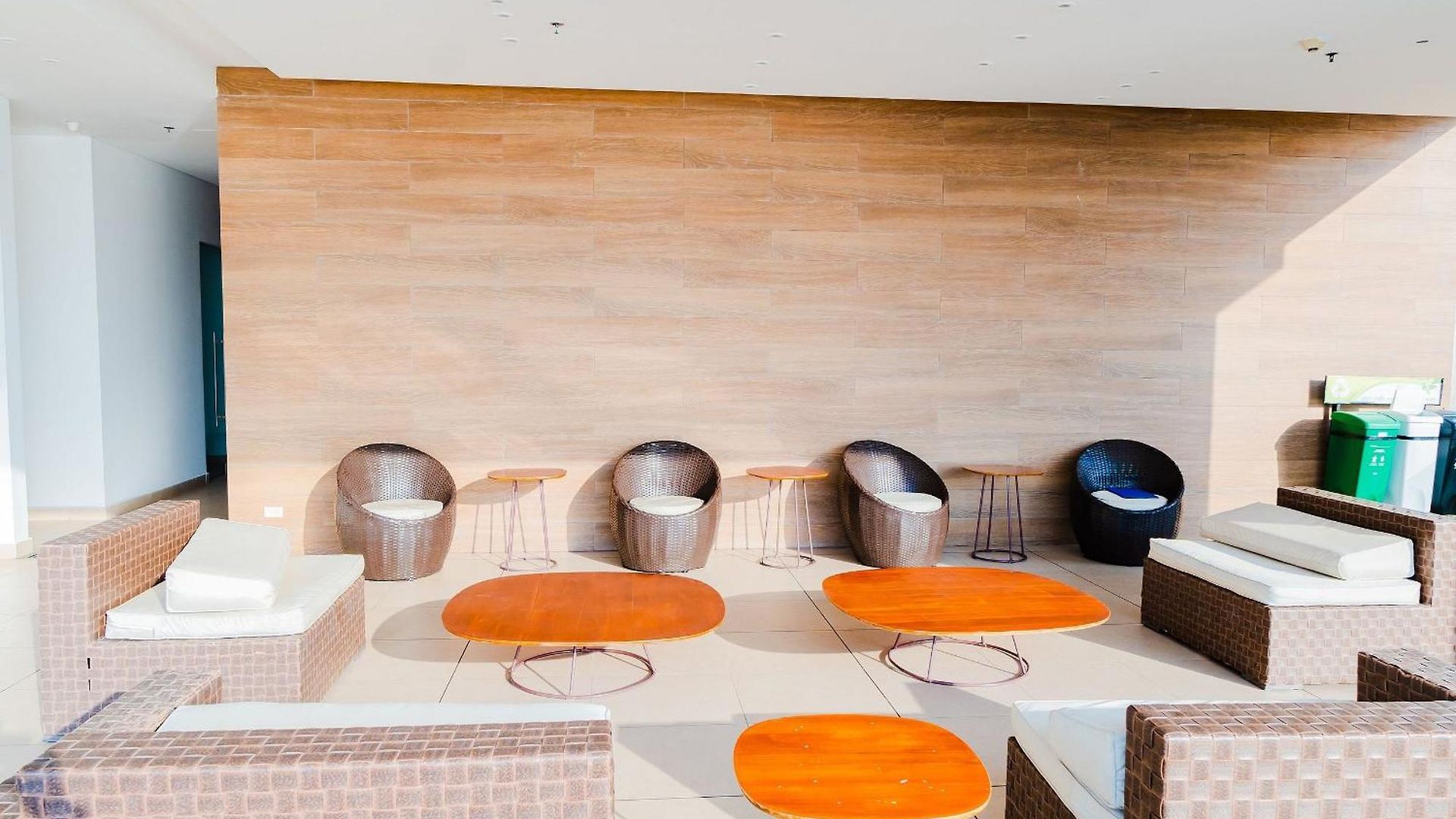 U-go Edificio H2 En Bocagrande Frente Al Mar *