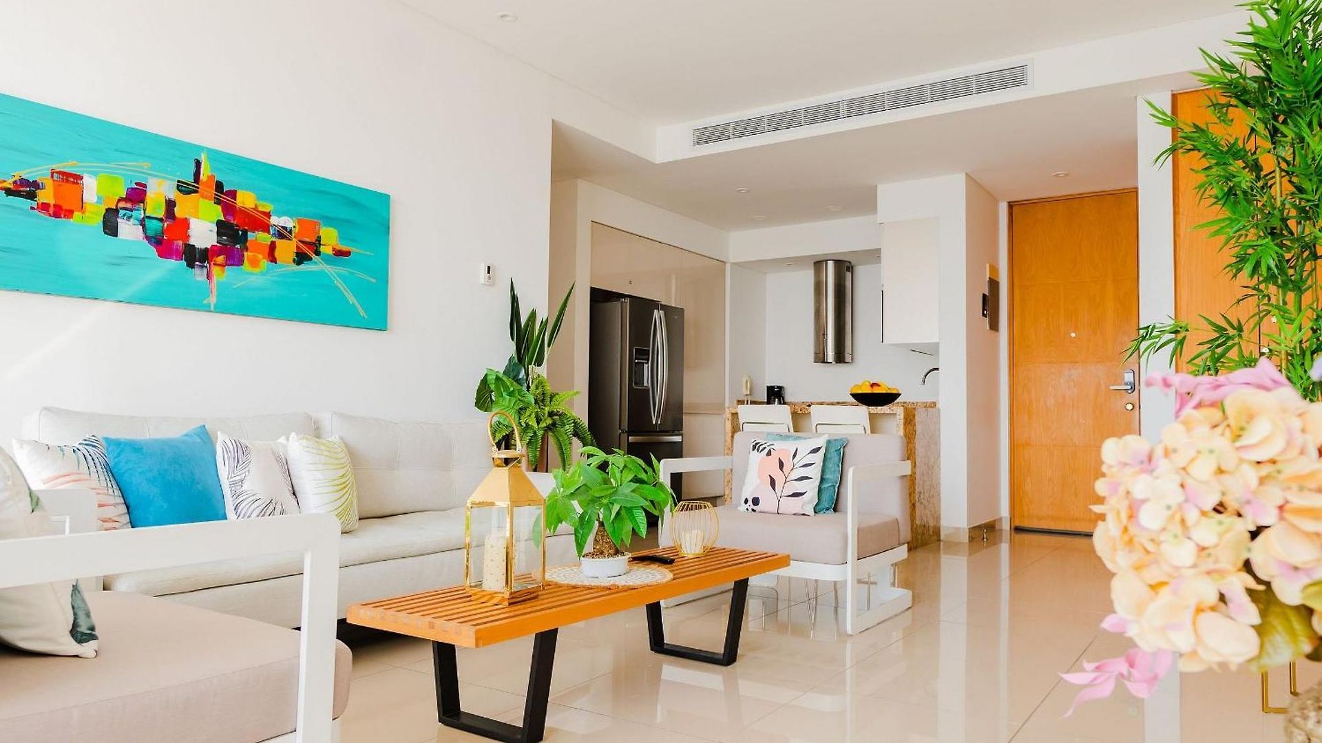 Apartamento U-go Edificio H2 En Bocagrande Frente Al Mar
