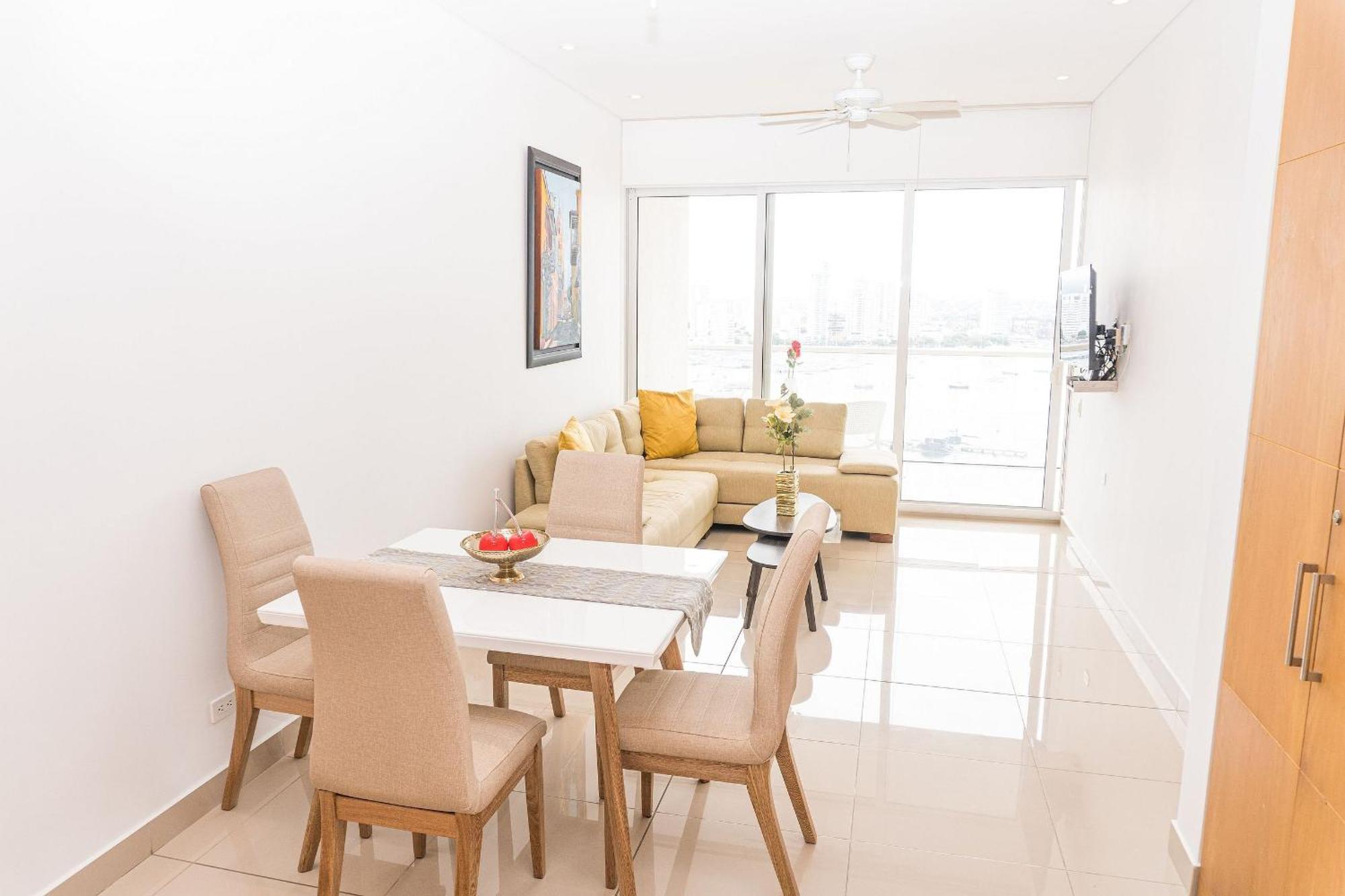 Apartamento U-go Edificio H2 En Bocagrande Frente Al Mar