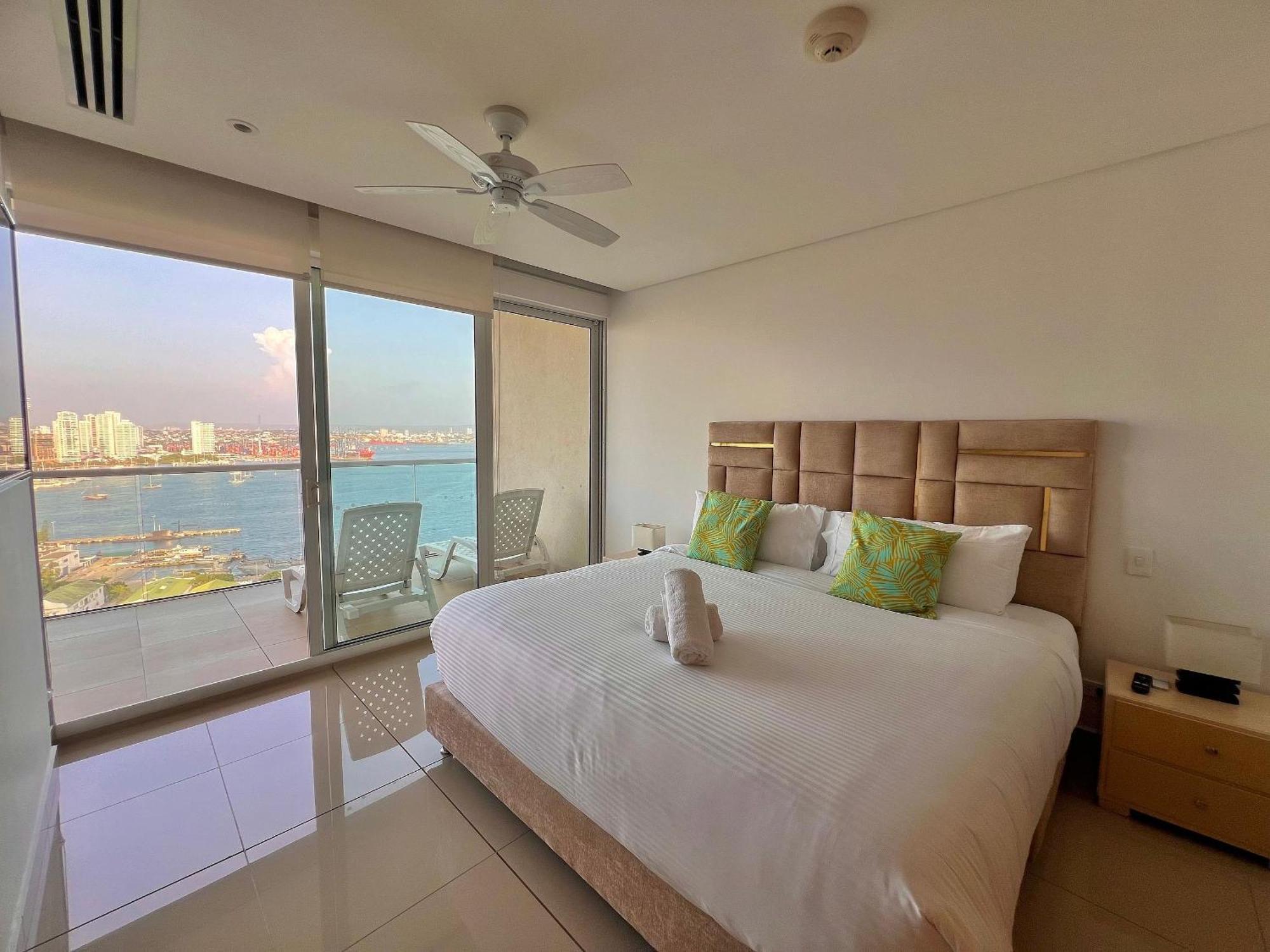 Apartamento U-go Edificio H2 En Bocagrande Frente Al Mar