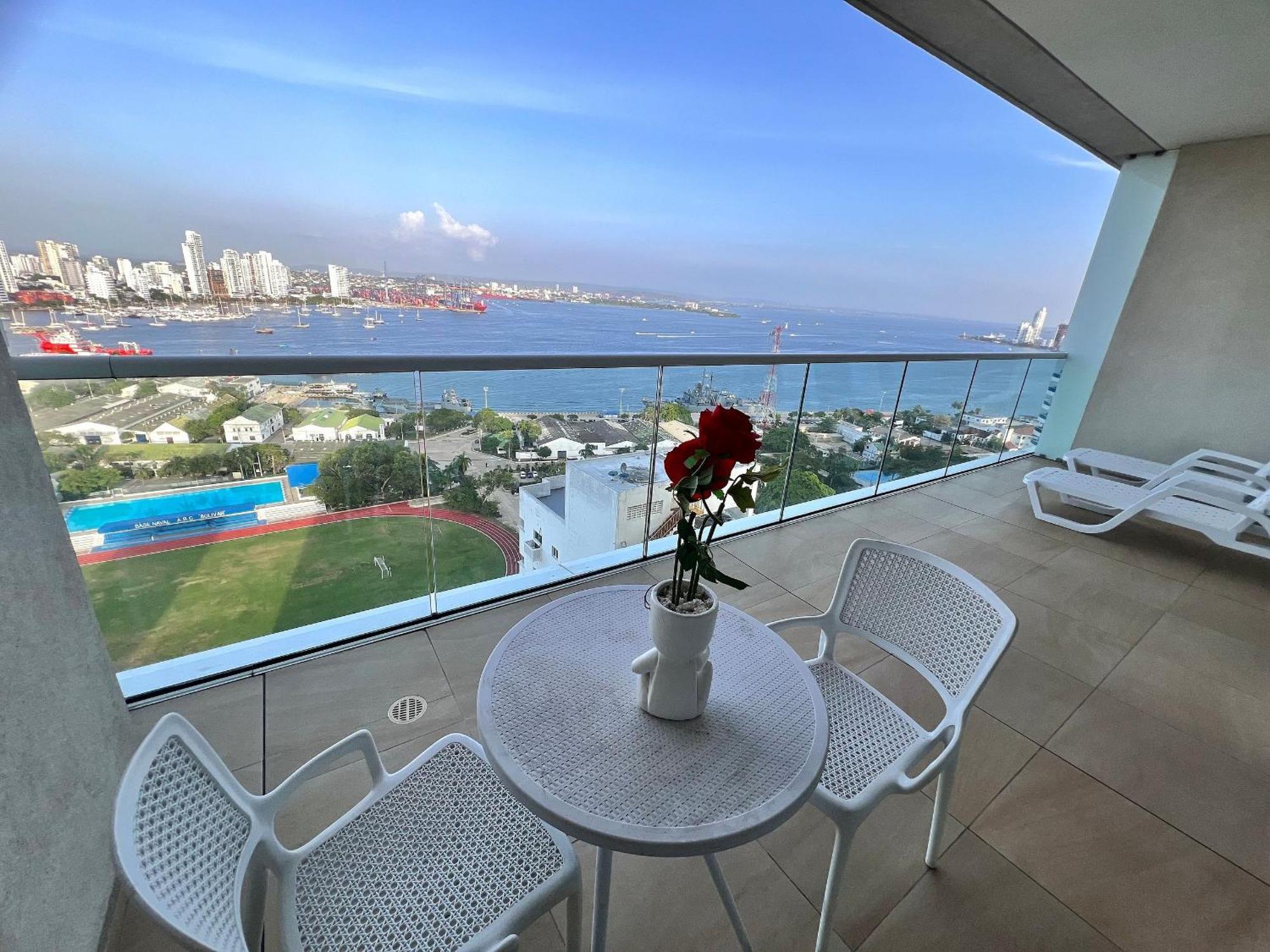 U-go Edificio H2 En Bocagrande Frente Al Mar Apartamento *