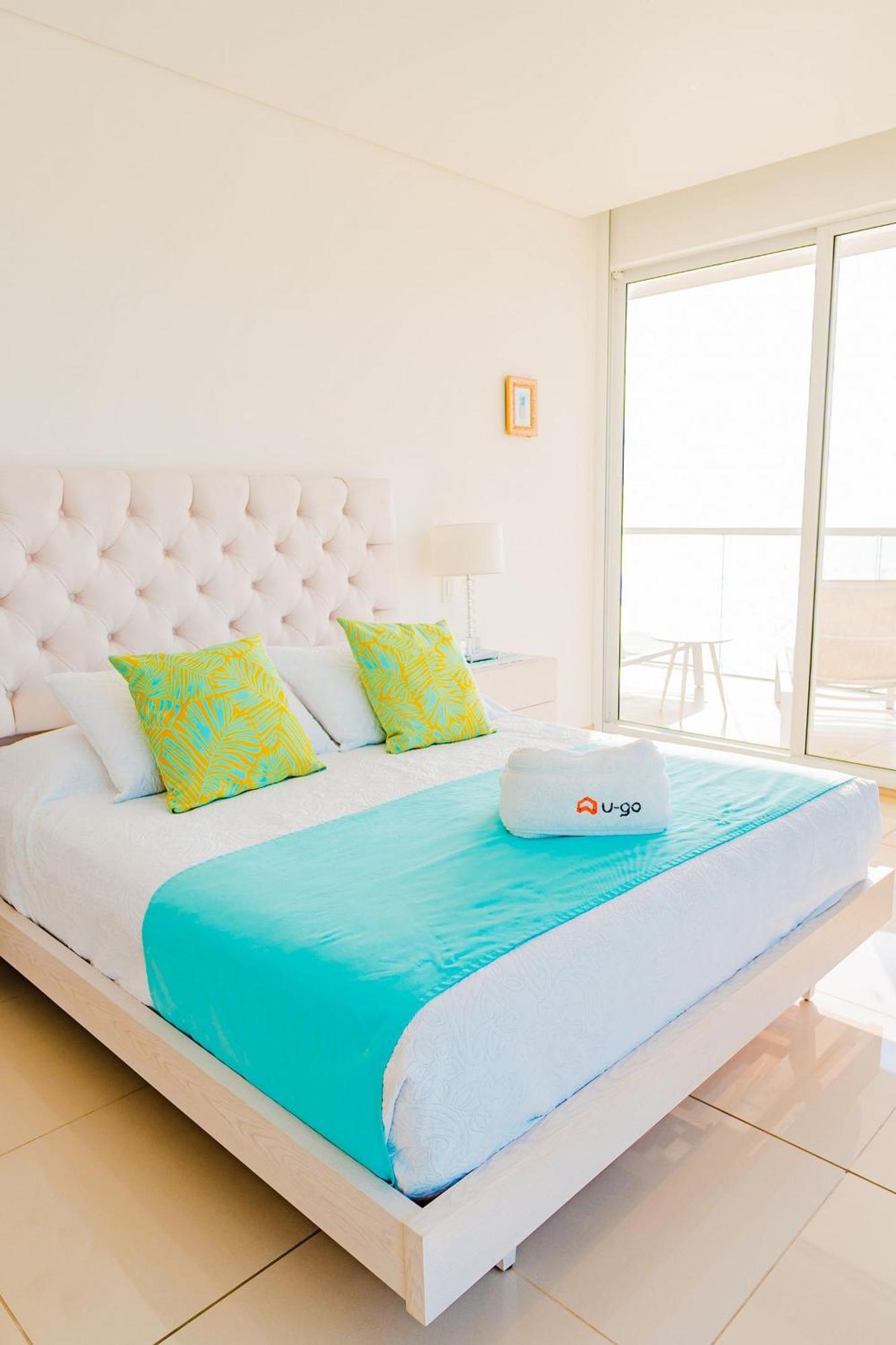 U-go Edificio H2 En Bocagrande Frente Al Mar *